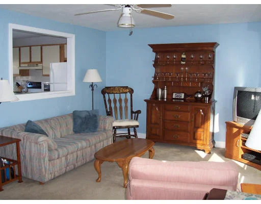 Unit for sale at 140 Old Ferry Rd, Haverhill, MA 01830