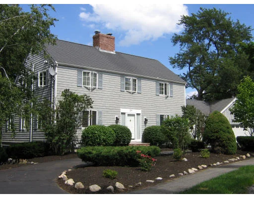Unit for sale at 31 Mohawk St, Danvers, MA 01923