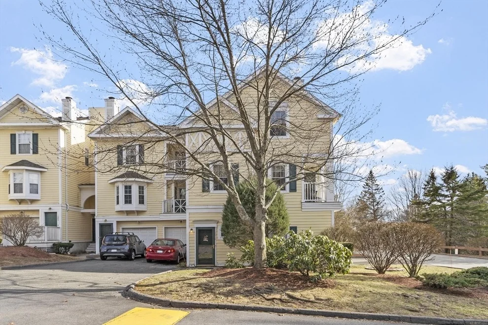 Unit for sale at 1010 Gazebo Circle, Reading, MA 01867