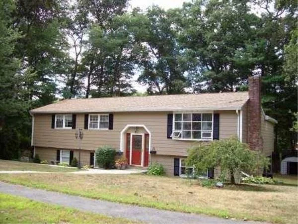Unit for sale at 15 Berkshire Road, Peabody, MA 01960