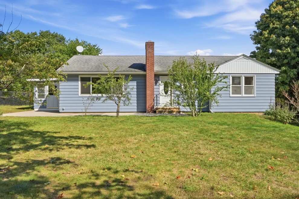 Unit for sale at 107 South St, East Brookfield, MA 01515