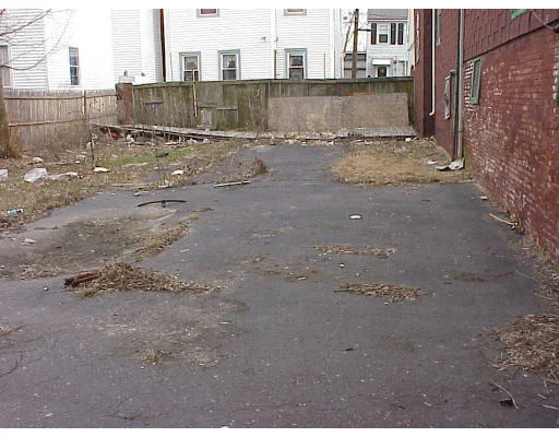 Unit for sale at 103 Chestnut St, Chelsea, MA 02150