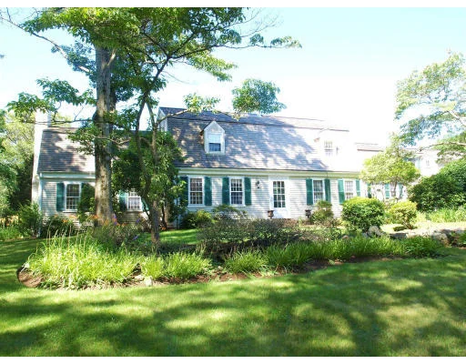 Unit for sale at 8 Rockwood Rd, Hingham, MA 02043