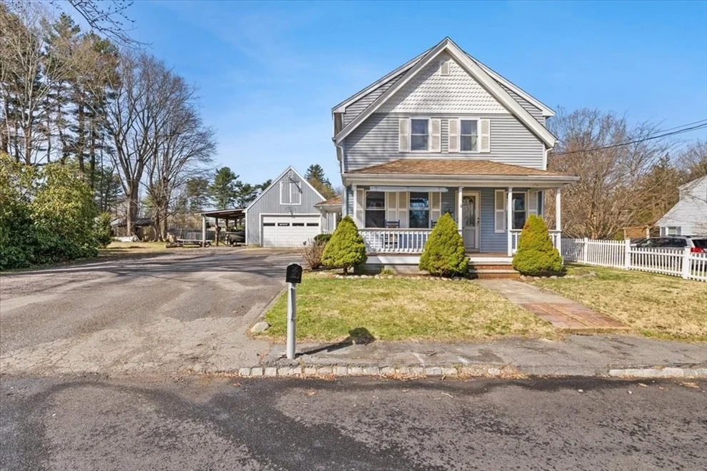 Unit for sale at 53 Woodlawn St, Taunton, MA 02718