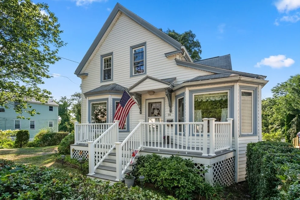 Unit for sale at 39 Fountain St, Braintree, MA 02184