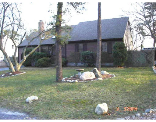 Unit for sale at 17 Daisy Lane, Yarmouth, MA 02664