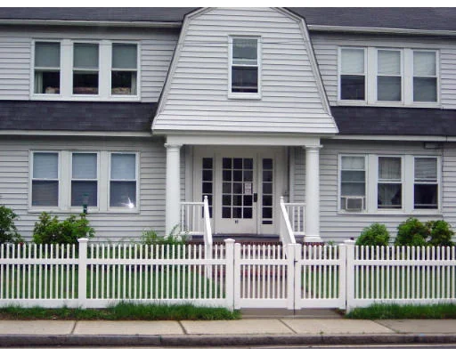 Unit for sale at 5 Walnut St, Framingham, MA 01702