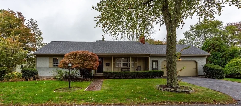 Unit for sale at 84 Thomas Dr, Somerset, MA 02726