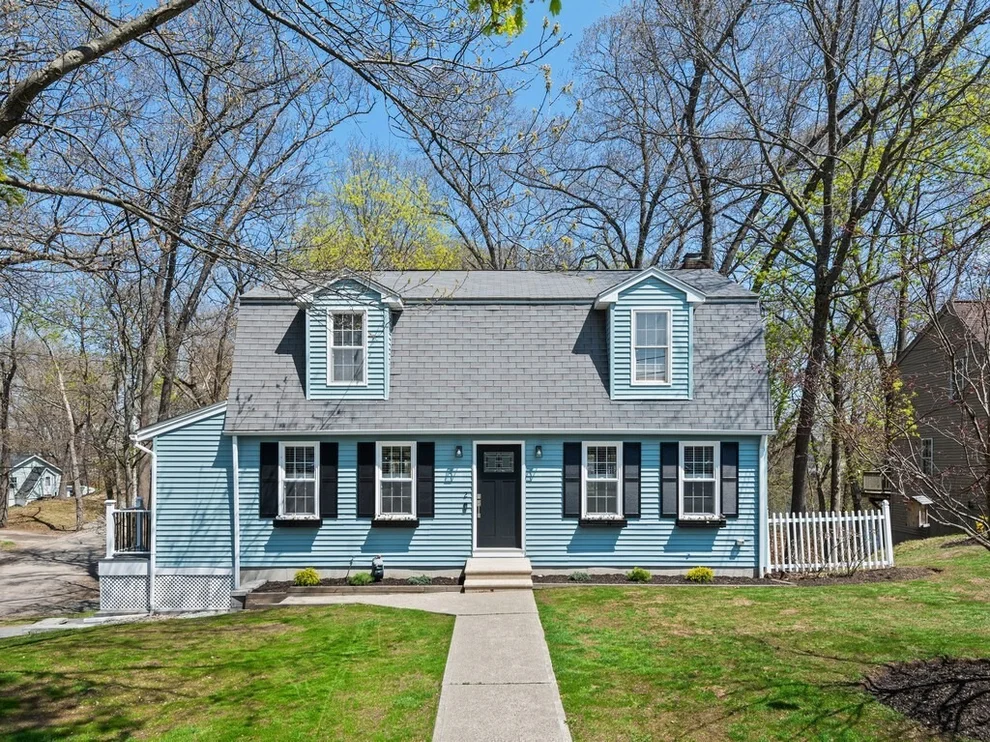 Unit for sale at 2 Stringer Dam Rd., Shrewsbury, MA 01545