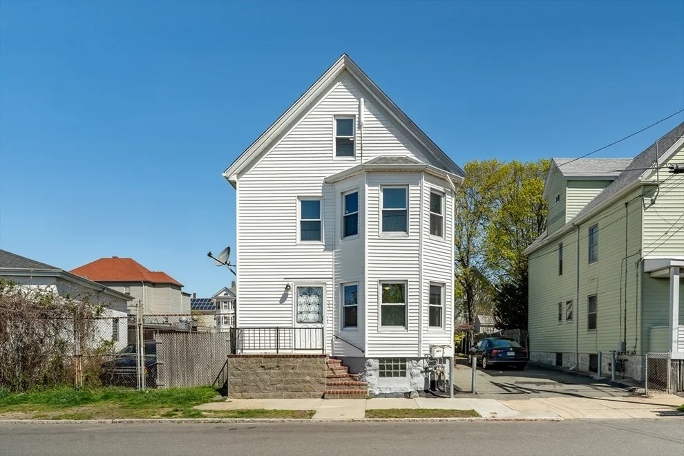 Unit for sale at 361 Davis St, New Bedford, MA 02746