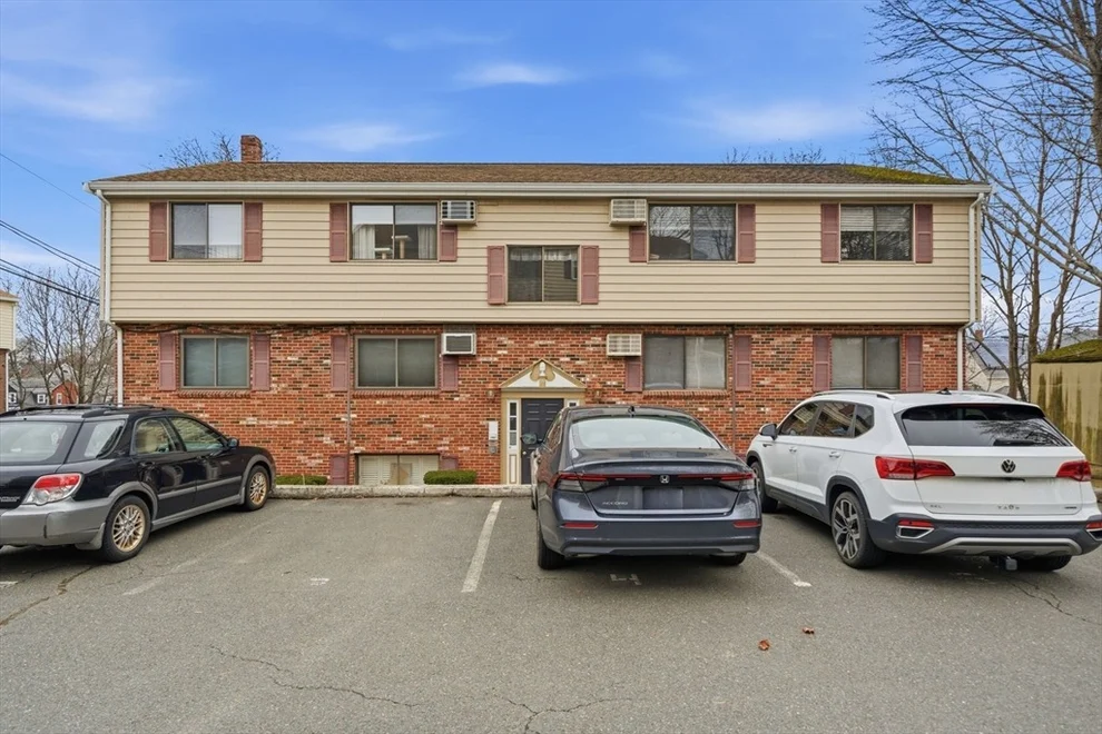 Unit for sale at 1 Laurent Rd, Salem, MA 01970