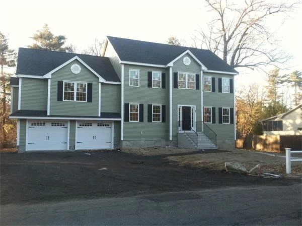 Unit for sale at 7 Rangeway Rd, Billerica, MA 01862