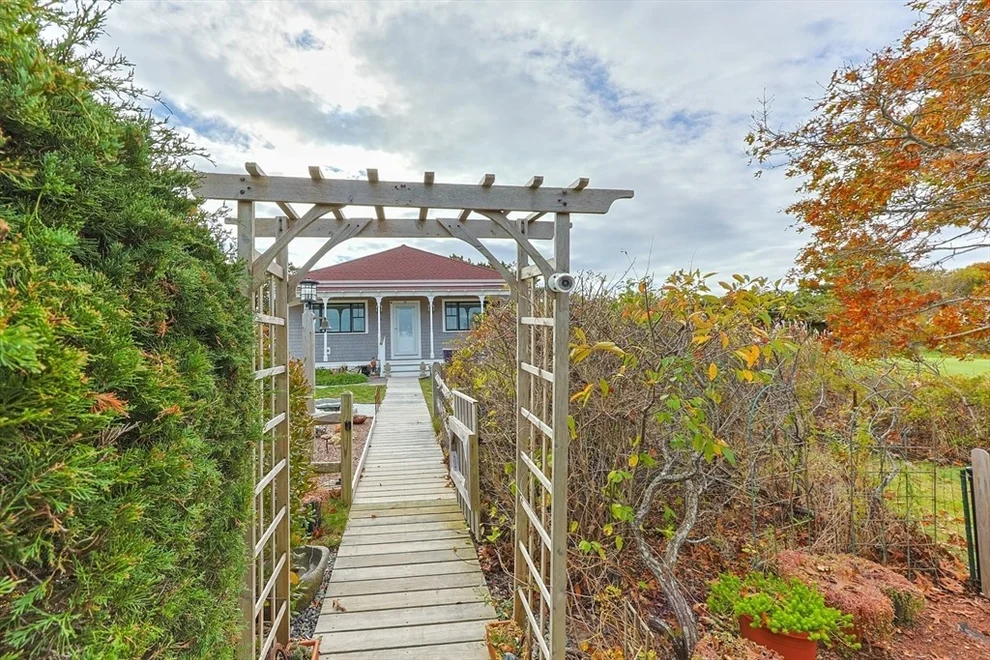 Unit for sale at 11 Highland Light Rd, Truro, MA 02666