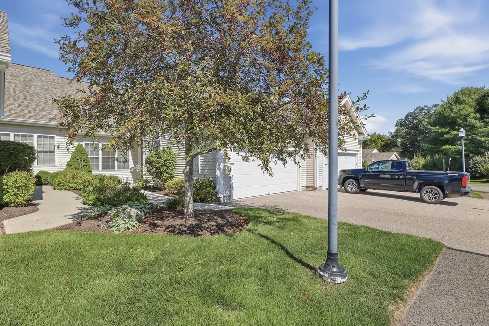 Unit for sale at 4 Blossom Tree Drive, Shrewsbury, MA 01545