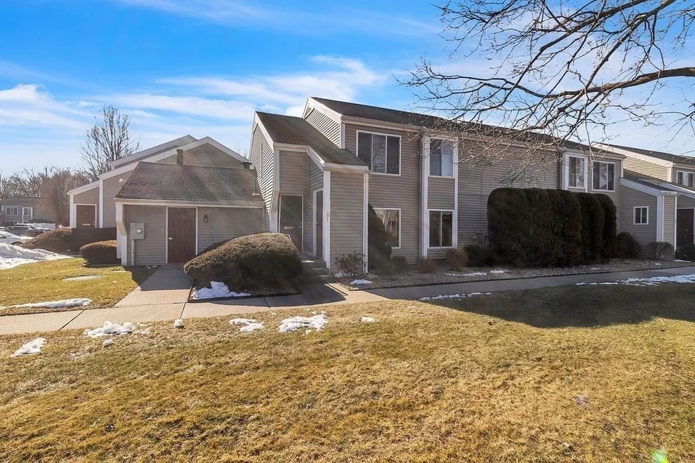Unit for sale at 103 Nassau Dr., Springfield, MA 01129