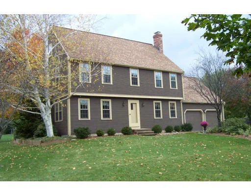 Unit for sale at 6 Schofield Road, Hopkinton, MA 01748