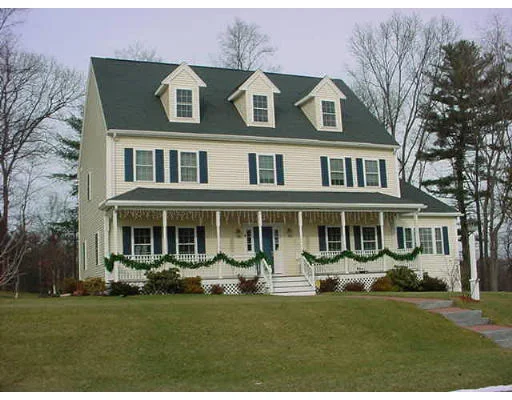 Unit for sale at 4 Hayden Lane, Ashland, MA 01721