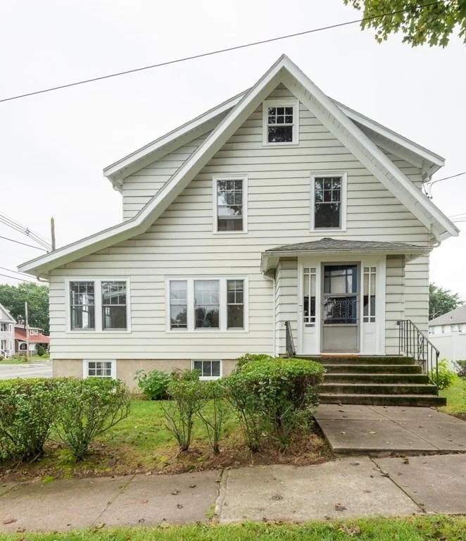 Unit for sale at 2 Englewood Road, Peabody, MA 01960