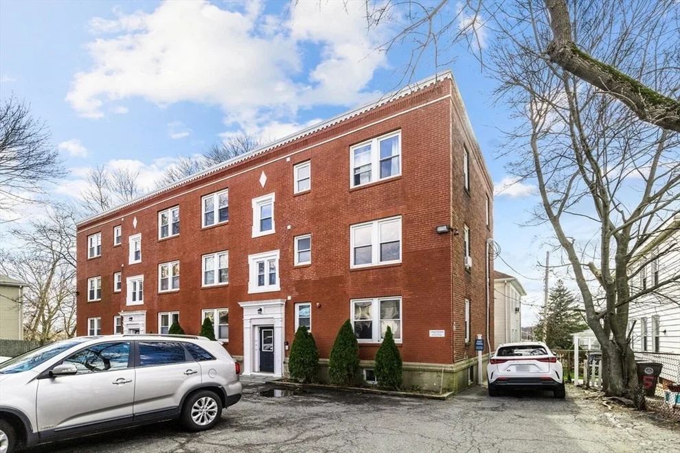 Unit for sale at 6-R Hazel Terrace, Salem, MA 01970