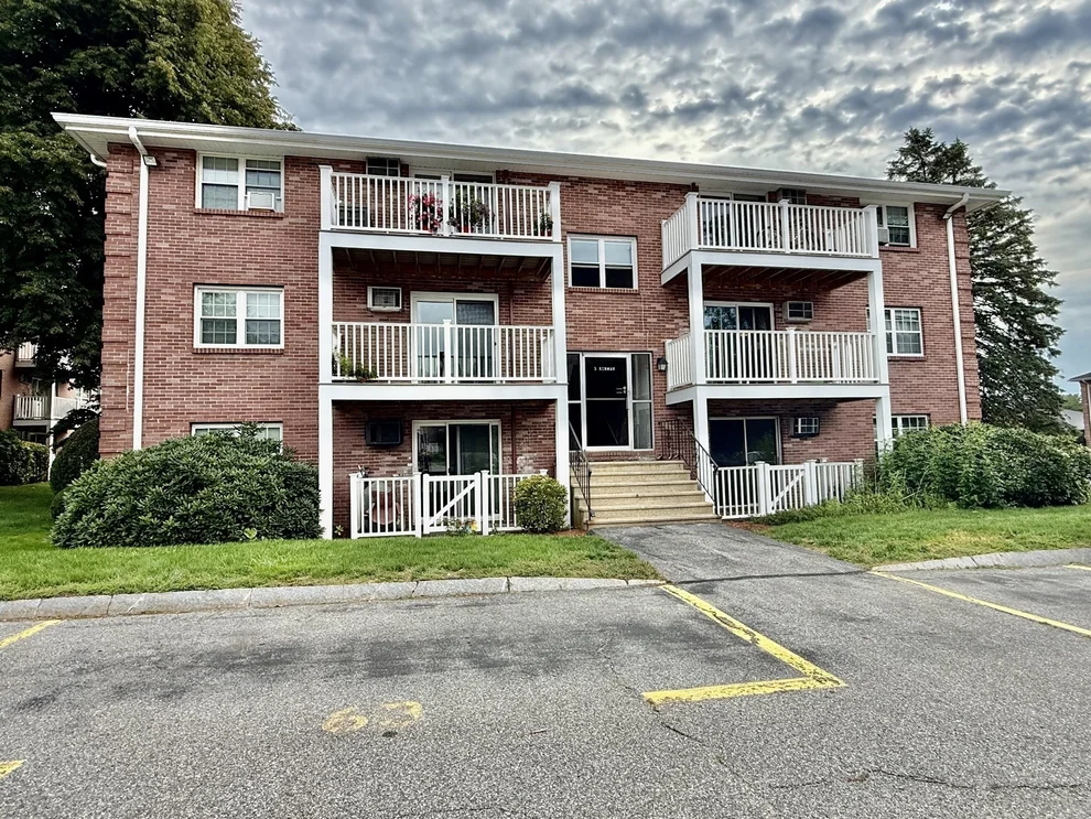 Unit for sale at 5 Kenmar Drive, Billerica, MA 01821
