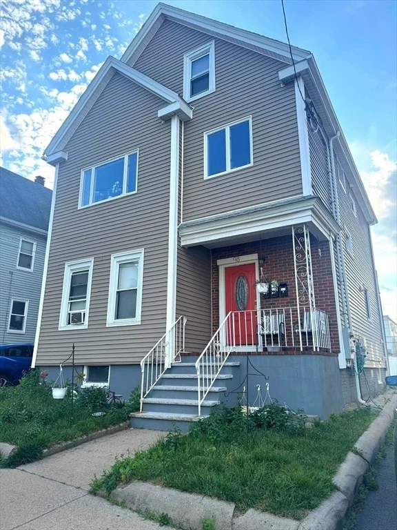 Unit for sale at 98 Walnut St, Everett, MA 02149