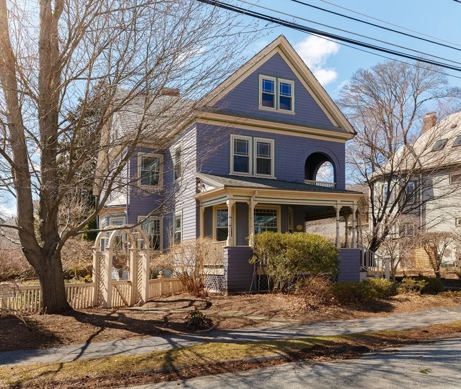Unit for sale at 40 Marion Rd, Watertown, MA 02472