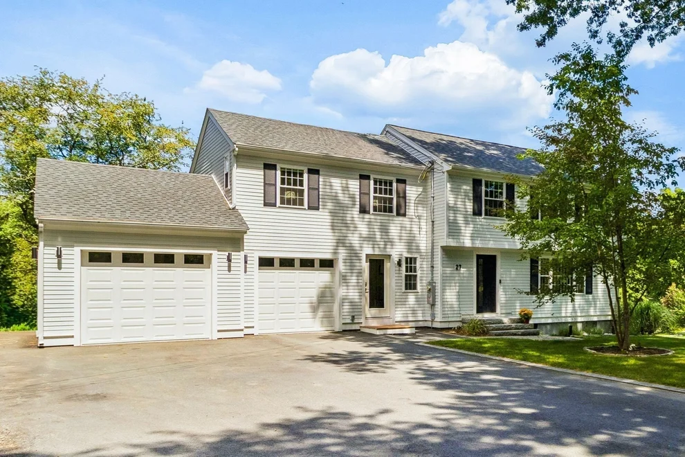 Unit for sale at 27 Maple St, Carlisle, MA 01741