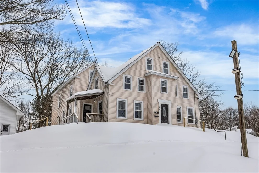 Unit for sale at 46 Franklin St, Leominster, MA 01453