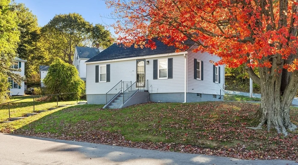 Unit for sale at 164 Conant St, Gardner, MA 01440