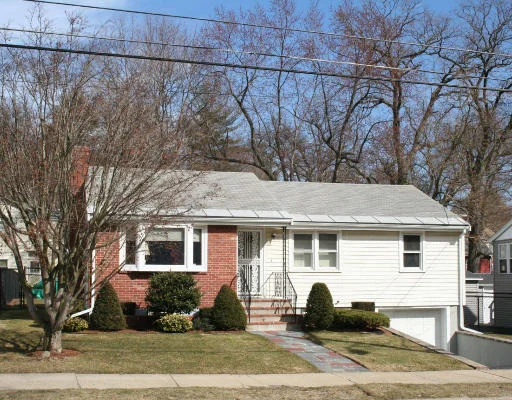 Unit for sale at 55 Greenwood Avenue, Wakefield, MA 01880
