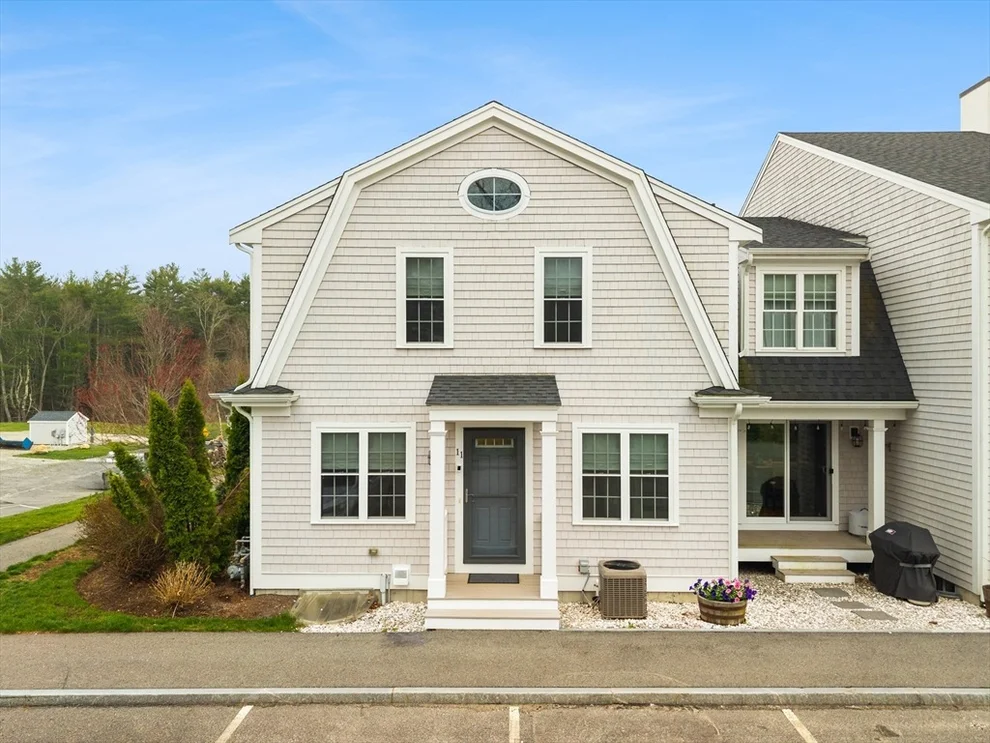 Unit for sale at 138 Elm Street, Kingston, MA 02364