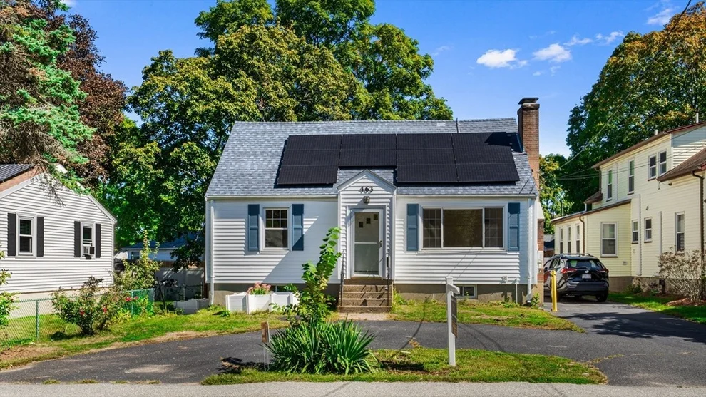 Unit for sale at 463 Lincoln St, Waltham, MA 02451
