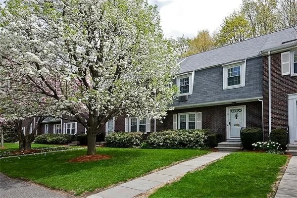 Unit for sale at 11 Town House, Newton, MA 02460