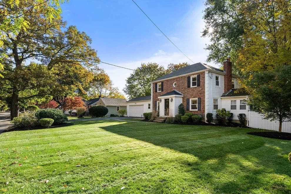 Unit for sale at 461 Centre St, Milton, MA 02186