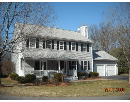 Unit for sale at 43 Kinder Cir, Marlborough, MA 01752