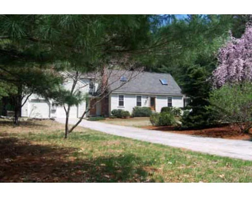 Unit for sale at 6 Merrinott Road, Bolton, MA 01740