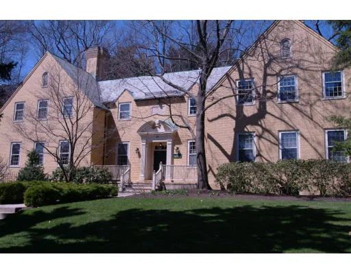 Unit for sale at 30 Cumberland Ave, Brookline, MA 02445