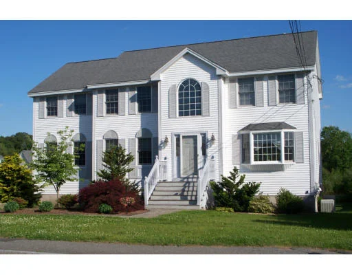 Unit for sale at 86 Bedford Rd, Woburn, MA 01801