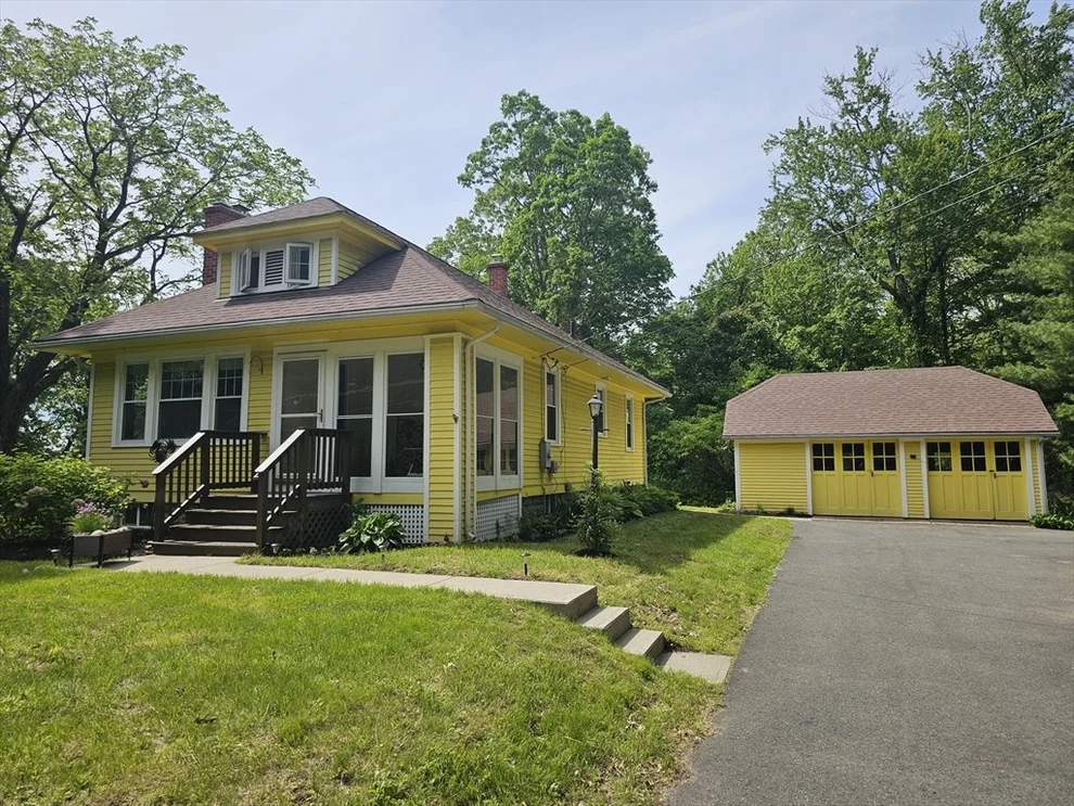 Unit for sale at 65 Hockanum Rd, Hadley, MA 01035