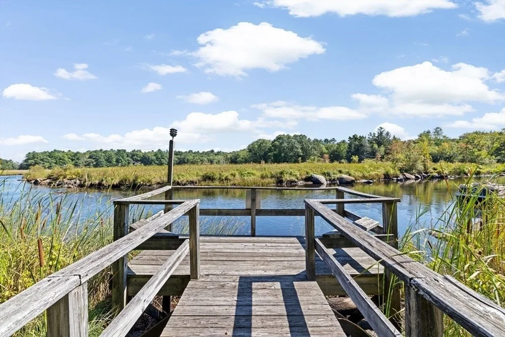 Unit for sale at 28 Old Shipyard Ln, Hanover, MA 02339
