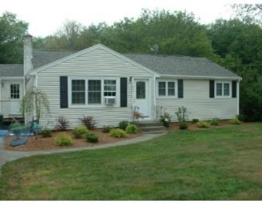 Unit for sale at 933 Washington Street, Easton, MA 02375