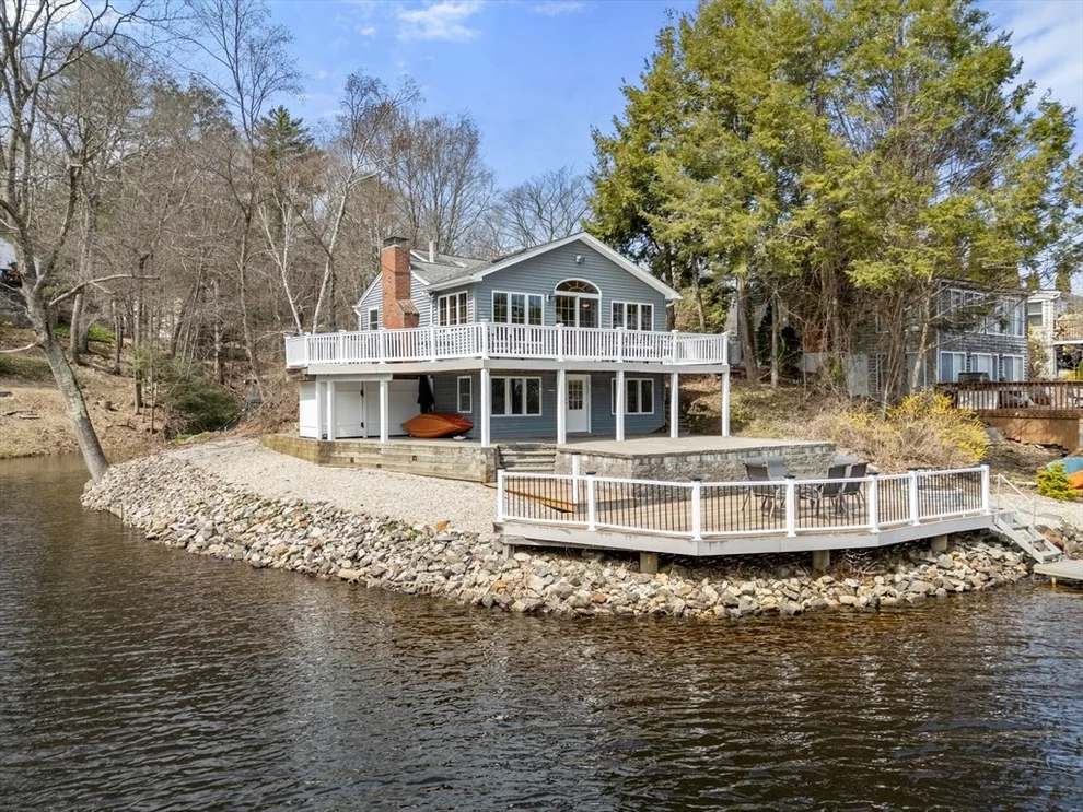 Unit for sale at 33 Pine Tree Dr, Holland, MA 01521