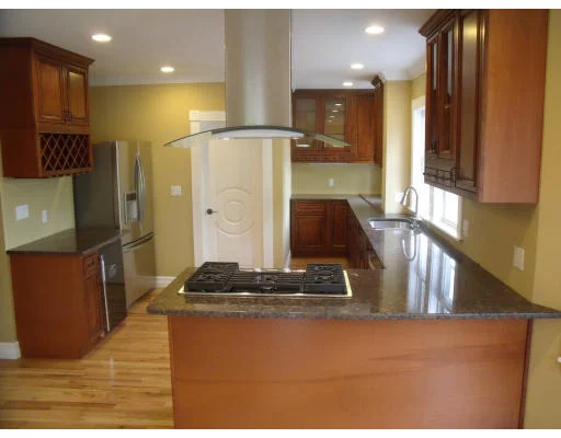 Unit for sale at 297 Walden St, Cambridge, MA 02138