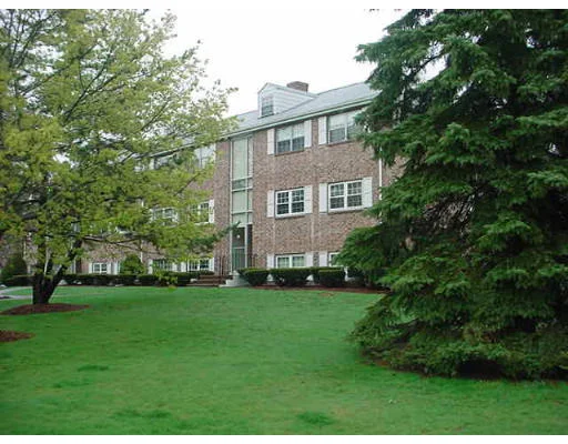 Unit for sale at 23-2 Edgelawn Avenue, North Andover, MA 01845