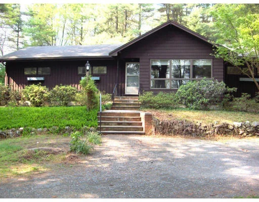 Unit for sale at 11 Cranberry Lane, Dover, MA 02030
