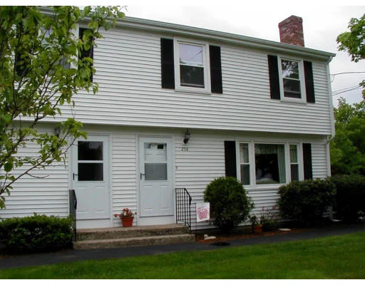 Unit for sale at 258 West Central Street, Franklin, MA 02038