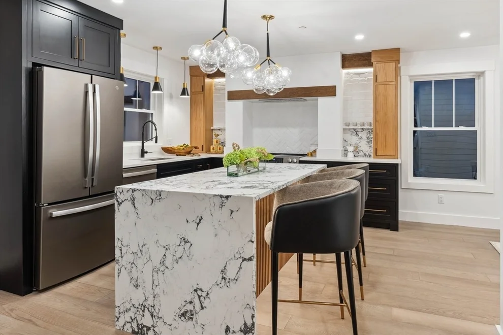 Unit for sale at 25 Birch Brook Landing, Lynn, MA 01905