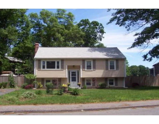 Unit for sale at 17 Bay Point Path, Marshfield, MA 02050