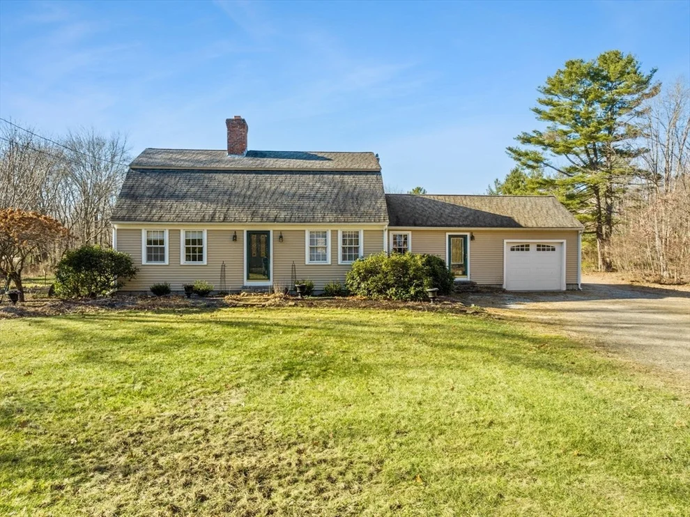 Unit for sale at 159 Blackstone St, Mendon, MA 01756