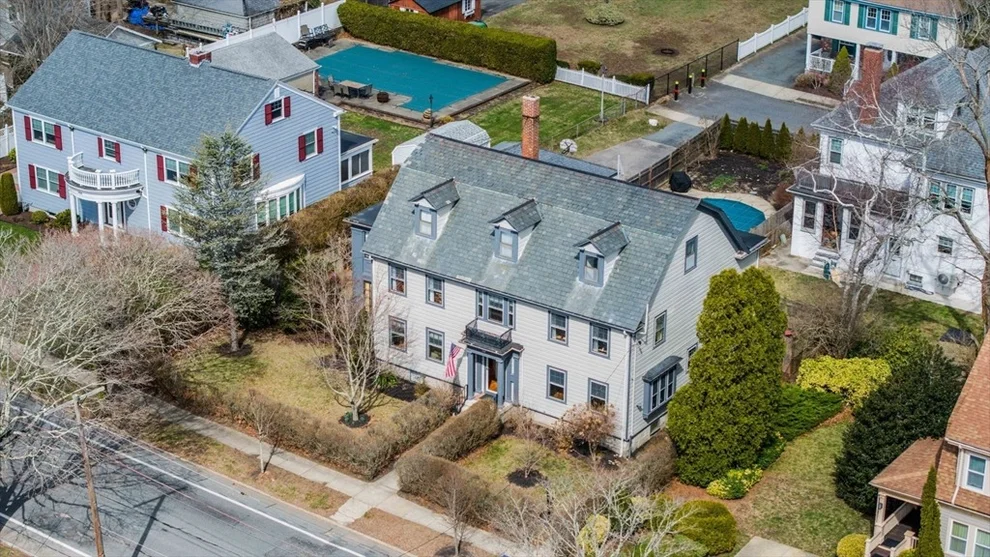 Unit for sale at 229 Hawthorn St, New Bedford, MA 02740